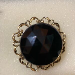 Filigree Gold Tone Metal Pin/Brooch w Black Faceted Stone. Pendant Bale. USED.